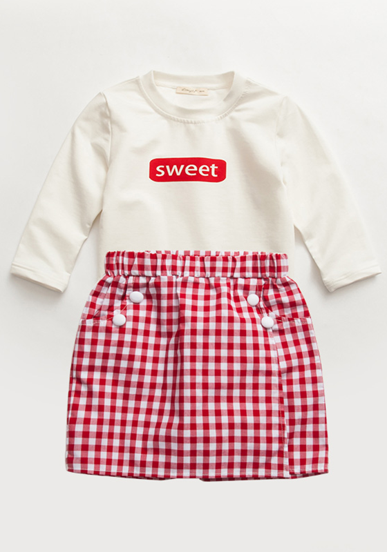 Lisa T-Shirt & Plaid Shorts Lisa T-Shirt & Plaid Shorts