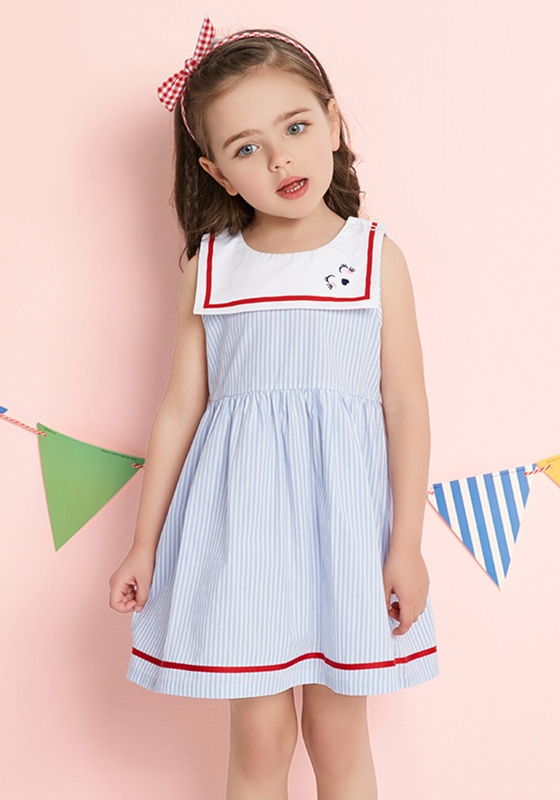Bee Crew Neck Striped Dress Bee Crew Neck Striped Dress